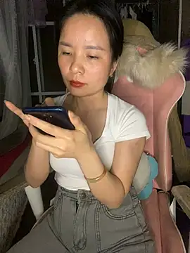 Ivy_Trix2 现场XXX聊天