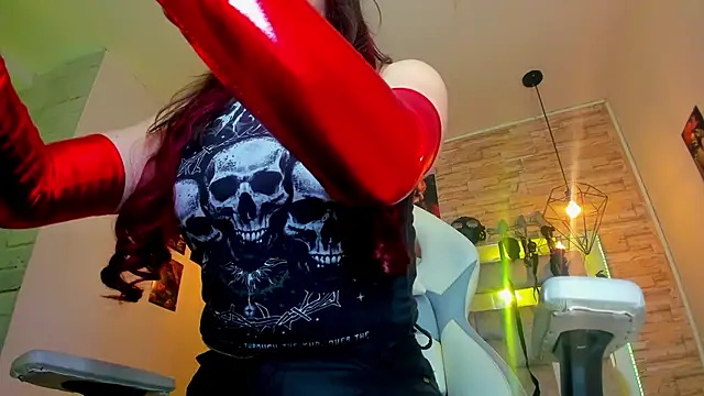 Chat +18 de Evangelinejoness_ ao vivo