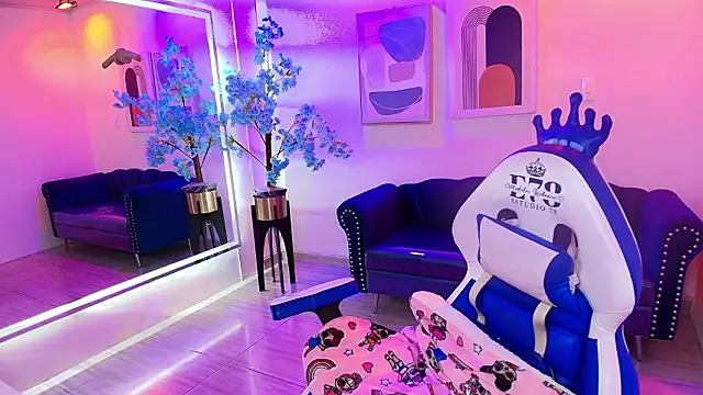 Chat +18 de Miia__owens ao vivo