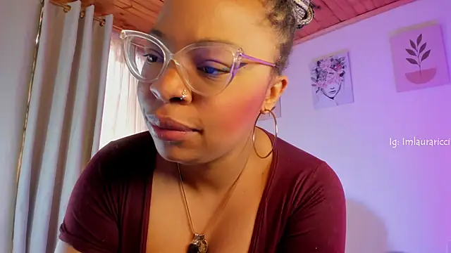 Chat XXX Live Lauraricci__