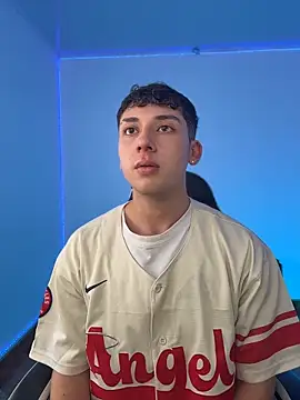 oliver_kyy Live XXX Chat