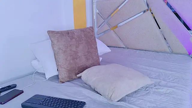 KiimBrooksn Live XXX chat