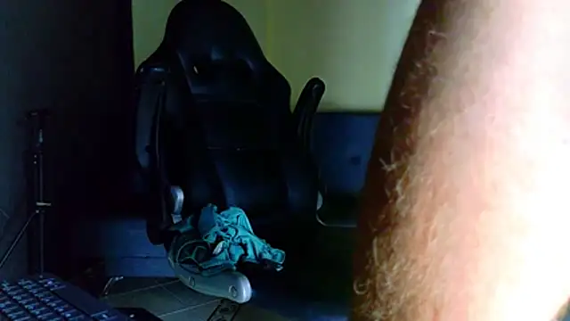 ALANNFERRER: онлайн-секс-чат