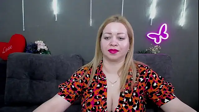 OliviaVerr's Live XXX Chat