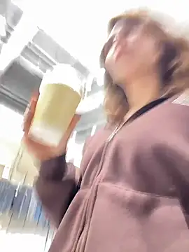 QuitieLia ওয়েবক্যাম শো