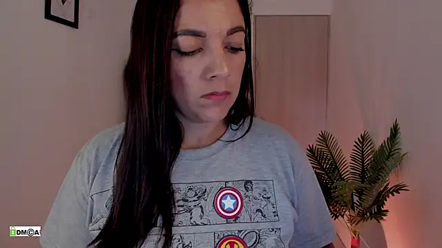 urcute_kitten's Live XXX Chat