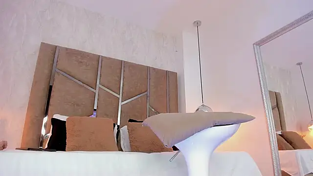 Czat XXX na żywo – Martinaa_Jones_