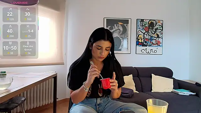 Arya_33's Live XXX Chat