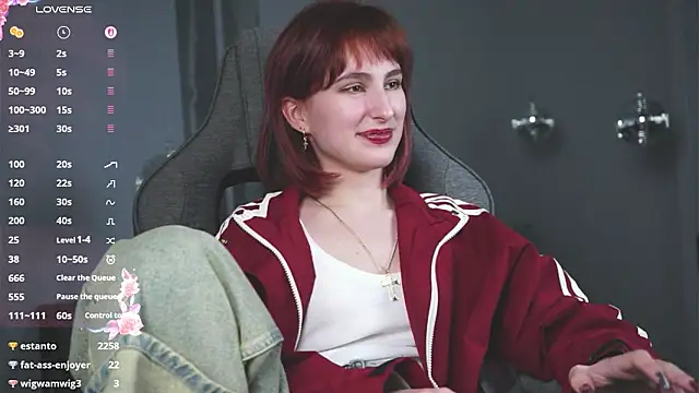 LuxRayi's Live XXX Chat