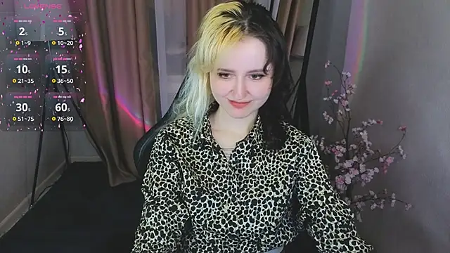 LinaVeritas Adlı Modelin Canlı XXX Sohbeti