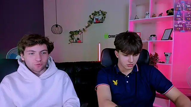 travis_wolf_'s Live XXX Chat