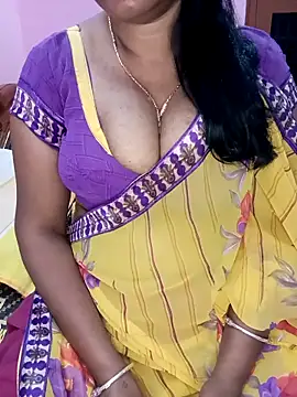 KannadaTamilTeluguBeauty: διαδικτυακό σόου στην κάμερα