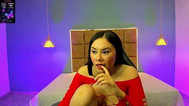 Natalia_Saenz_: онлайн-секс-чат