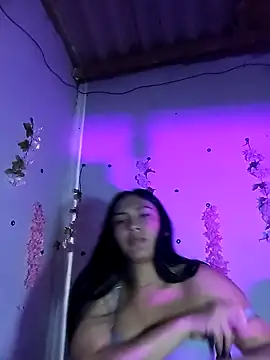 Emy_cutee's Live XXX Chat