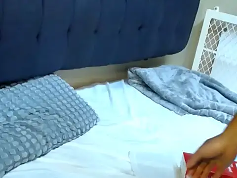 BigBunSquirt Live XXX-chat