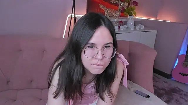 leylamirage 现场XXX聊天