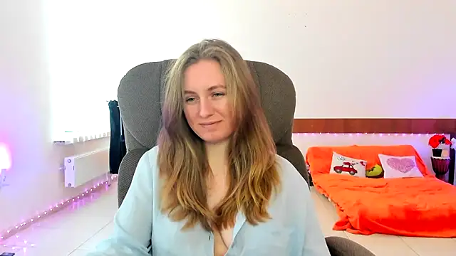 Marisha_Cute Webcam-Show