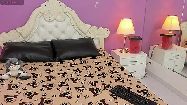 YayaQueen 现场XXX聊天