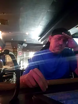 yourMasterisBored Show in webcam