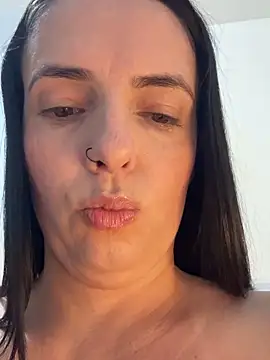 Nicollebr's Live XXX Chat