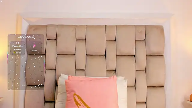 frehia_dimou Adlı Modelin Canlı XXX Sohbeti