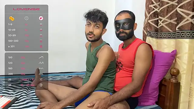 Show modela ShayanLK na web-kameri