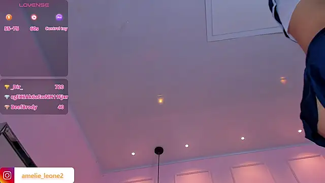 AMELIELEONE Chat XXX live