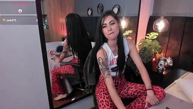 Chat XXX ao vivo de DAKOTA_BLAZE__