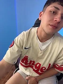 oliver_kyy 라이브 XXX 채팅