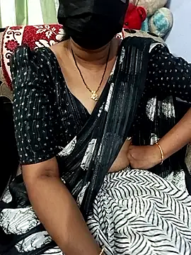 Tinarosy13 Adlı Modelin Web Kamerası Şovu