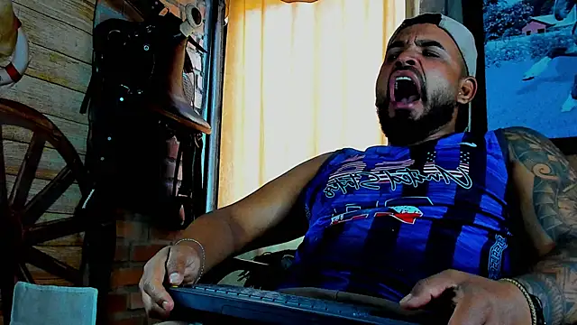 dominic_jonson's Webcam Show