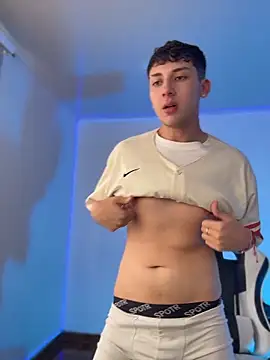 oliver_kyy – Naživo XXX chat
