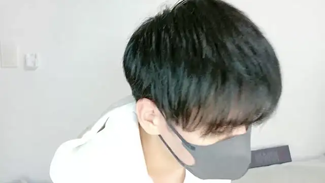 itsme_LEON Show in webcam