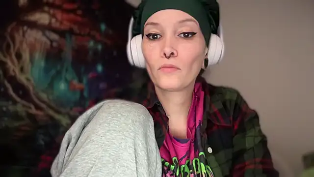 Chat +18 de FRRANNKIE ao vivo