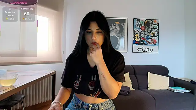 Chatroom XXX en direct de Arya_33