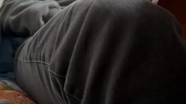 Leo30010 Show in webcam