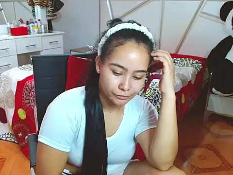 Chatroom XXX en direct de MaryVixxen