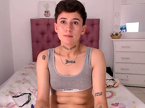 Chat XXX ao vivo de Billiee_