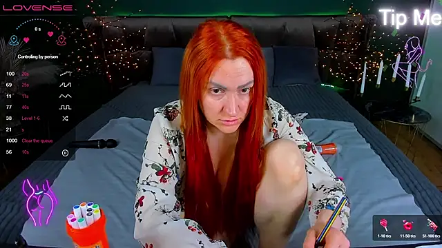 Kamilla_Hot Adlı Modelin Web Kamerası Şovu