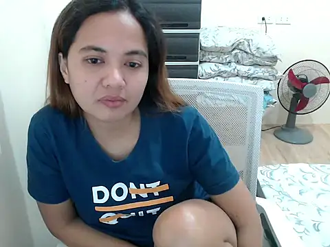 Chat XXX en directo de xTheLastVIRGINx