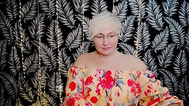 Olivia_playful Show Webcam