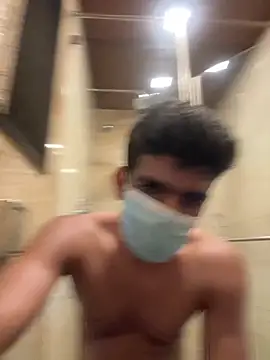 BadBoyTom78's Live XXX Chat