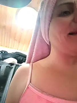 maynor_1998 live XXX chat