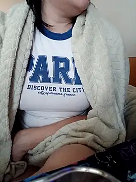 Czat XXX na żywo – HornyCumBitch