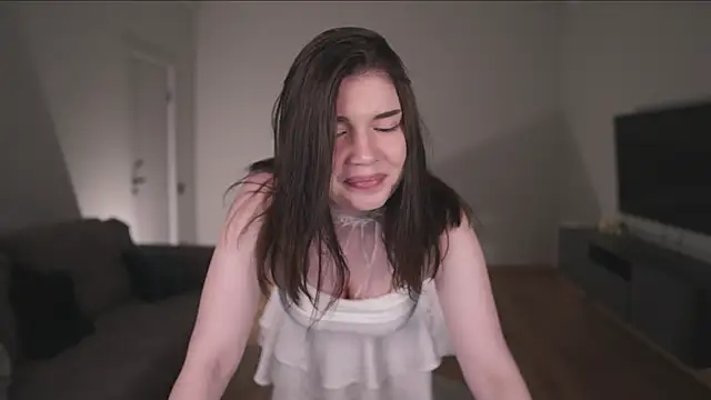 Show modela AdaBell na web-kameri