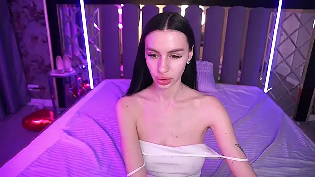 XXX chat uživo modela Snow_WhiteeeX