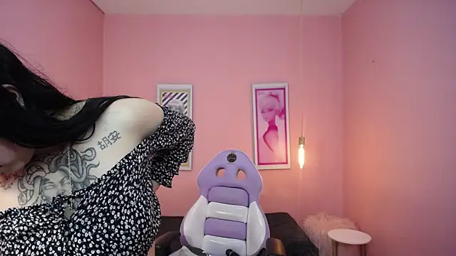 Adri_gomez_x Live XXX-Chat