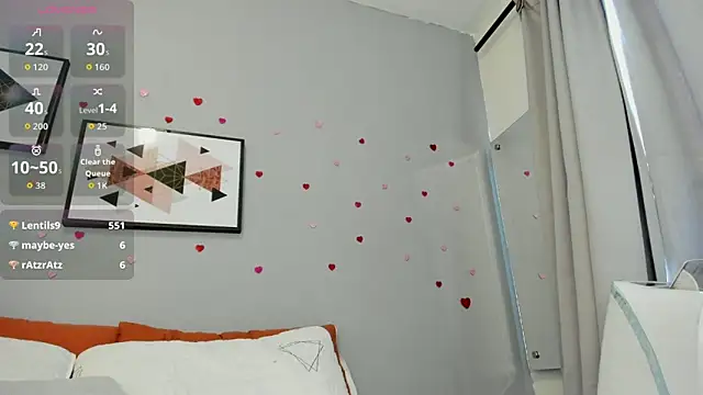 PauleteW10's Live XXX Chat