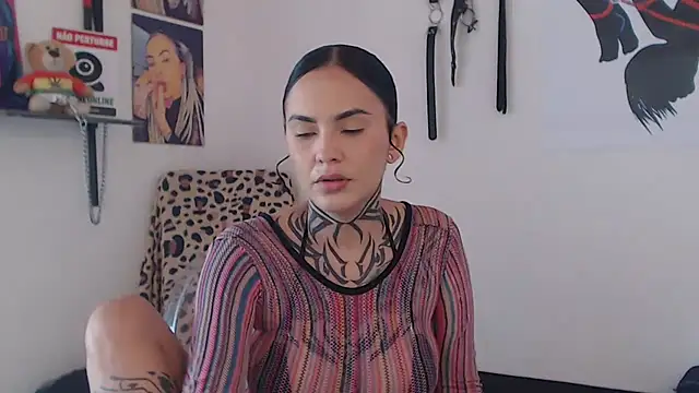 Perola__May – Live XXX-chat