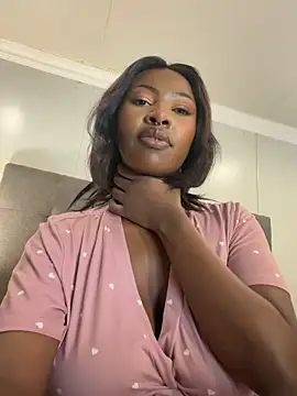 Chat +18 de Candykitty01 ao vivo